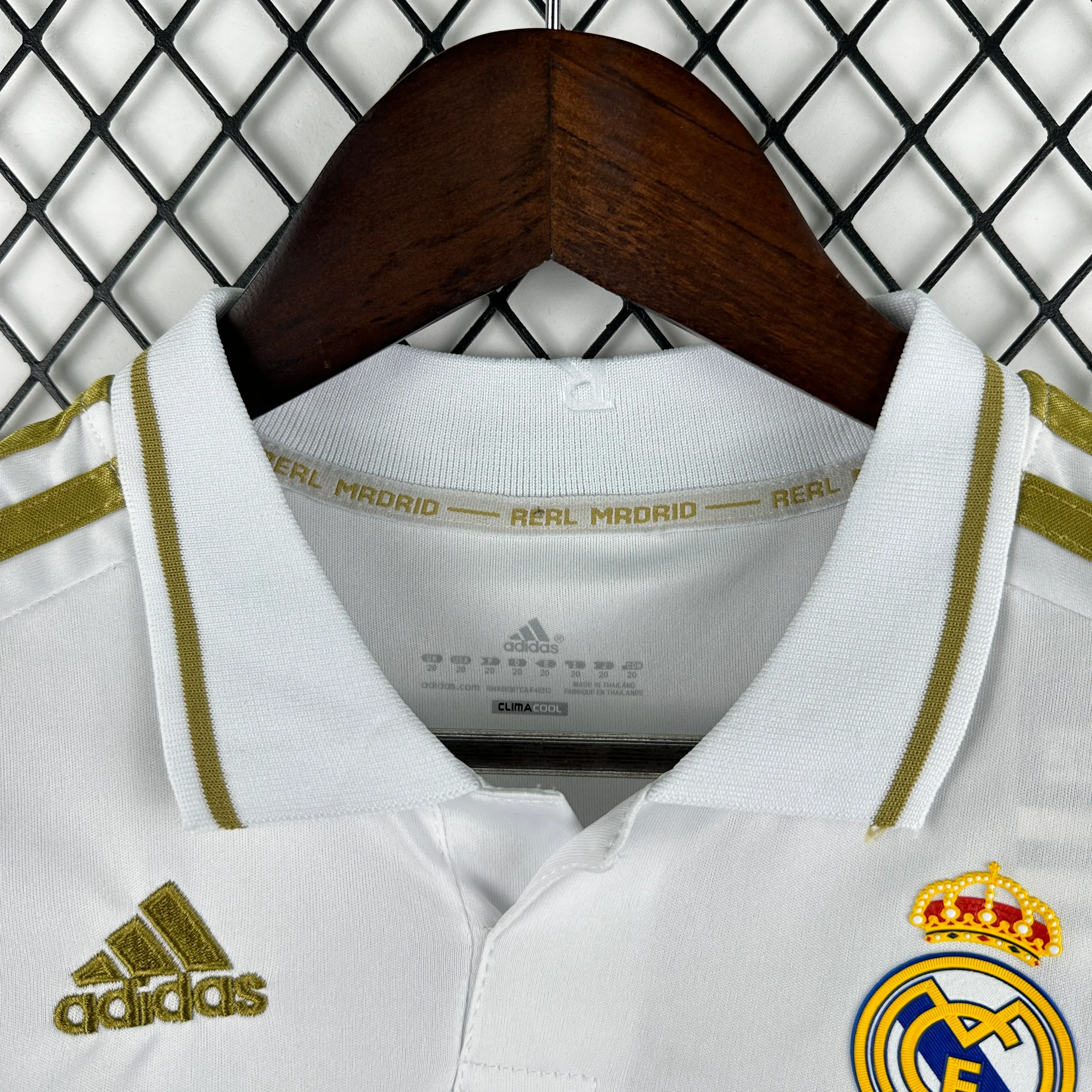 2011/2012 Retro Long Sleeve Real Madrid Home Football Shirt 1:1 Thai Quality Kids Size - Image 3