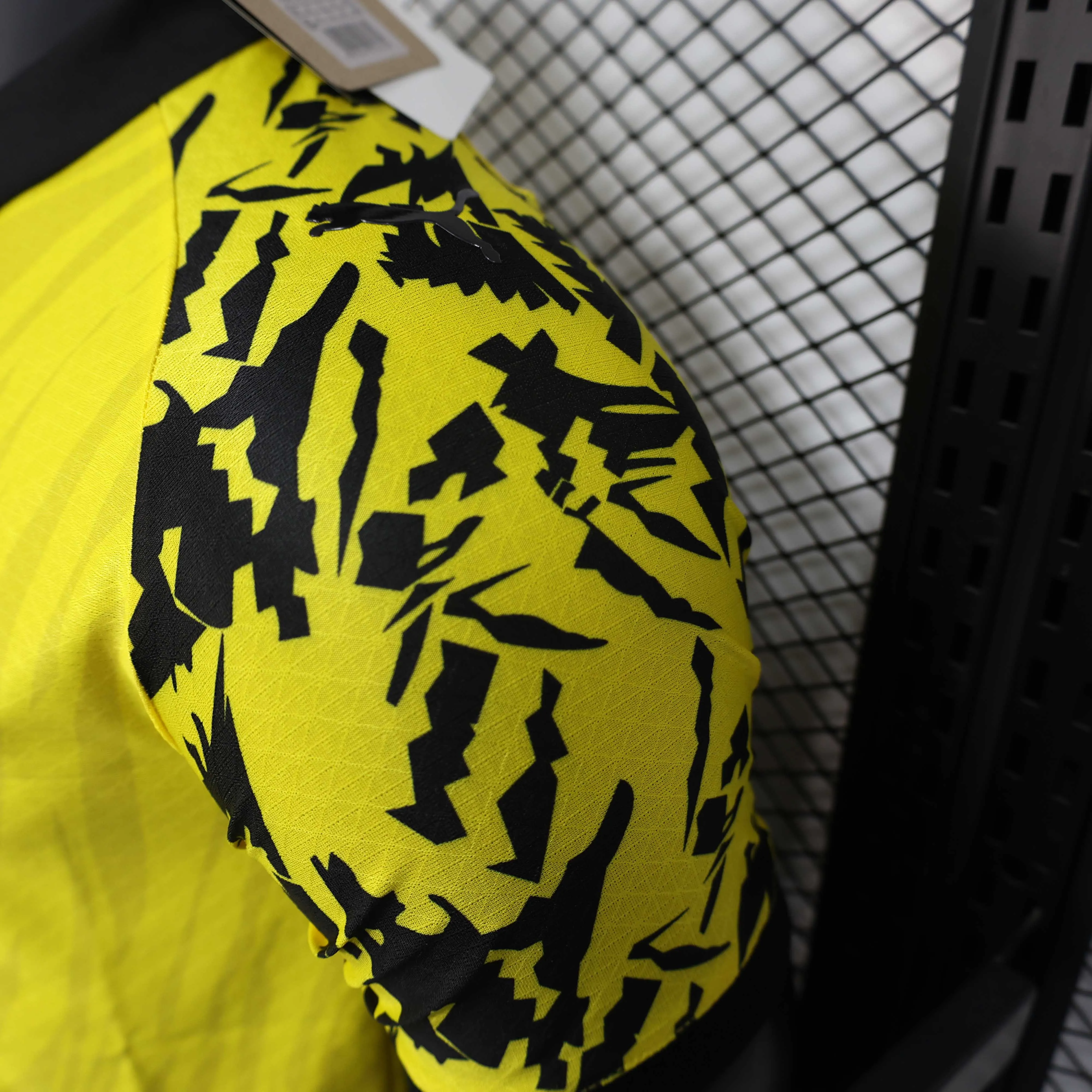 2025/2026 Version joueur Dortmund Édition spéciale Jaune Maillot de football Qualité thaï 1:1 – Image 7