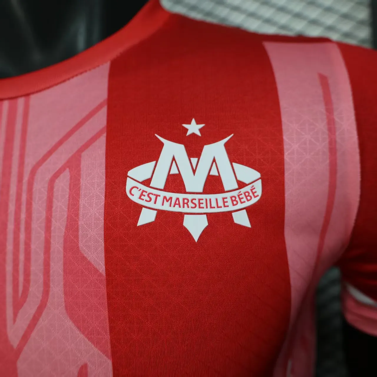 2025/2026 Versione giocatore Olympique de Marseille Edizione speciale Rosso Maglia da calcio Qualità thai 1:1 - immagine 5